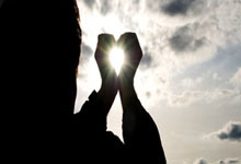 特朗普称伊朗战事“应该很快结束”